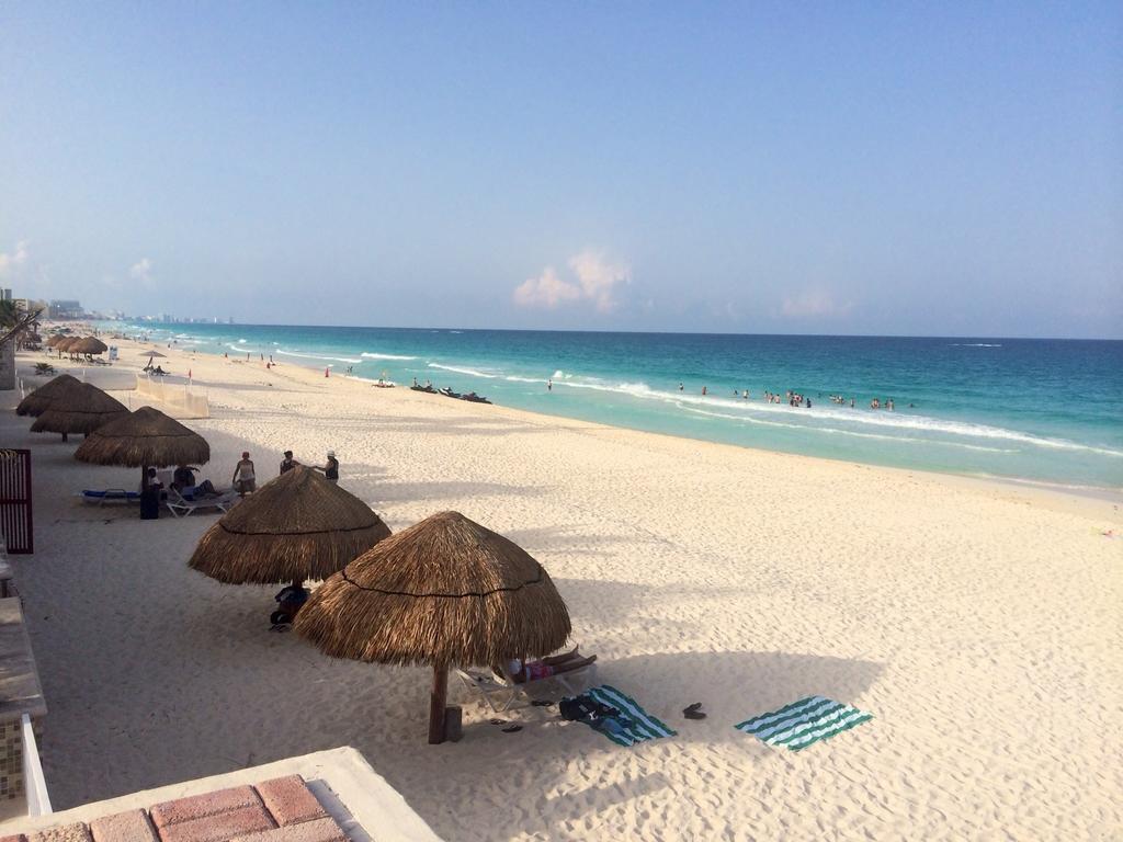 Cancun Beach Aparthotel Brisas Oda fotoğraf